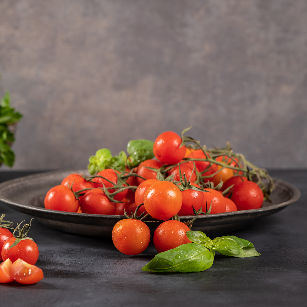 30 Seeds| Small Red Cherry Tomato Seeds - Lycopersicon esculentum Sweet Bite Size Tomatoes Easy to Grow Vegetable for Garden and Containers#7009
