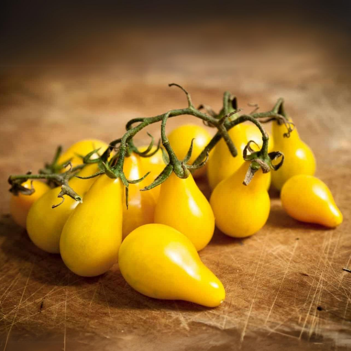 60 Seeds| Yellow Pear Tomato Seeds Heirloom Lycopersicon esculentum Small Pear Shaped Tomatoes Sweet Flavor Easy to Grow in Garden or Containers #7011