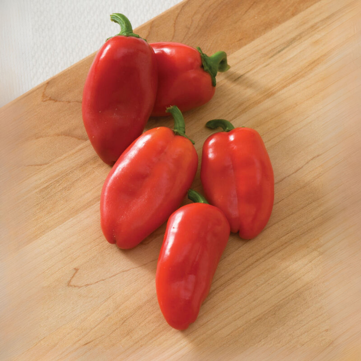 Lunchbox Sweet Pepper Seeds - Mini Size, Sweet Flavor, 30 seeds