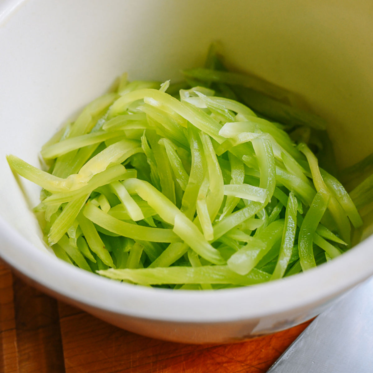 Chinese Stem Lettuce Seeds - Crisp Stalks and Tender Leaves, 25 seeds