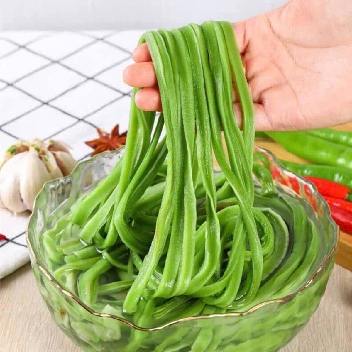 Chinese Stem Lettuce Seeds - Crisp Stalks and Tender Leaves, 25 seeds